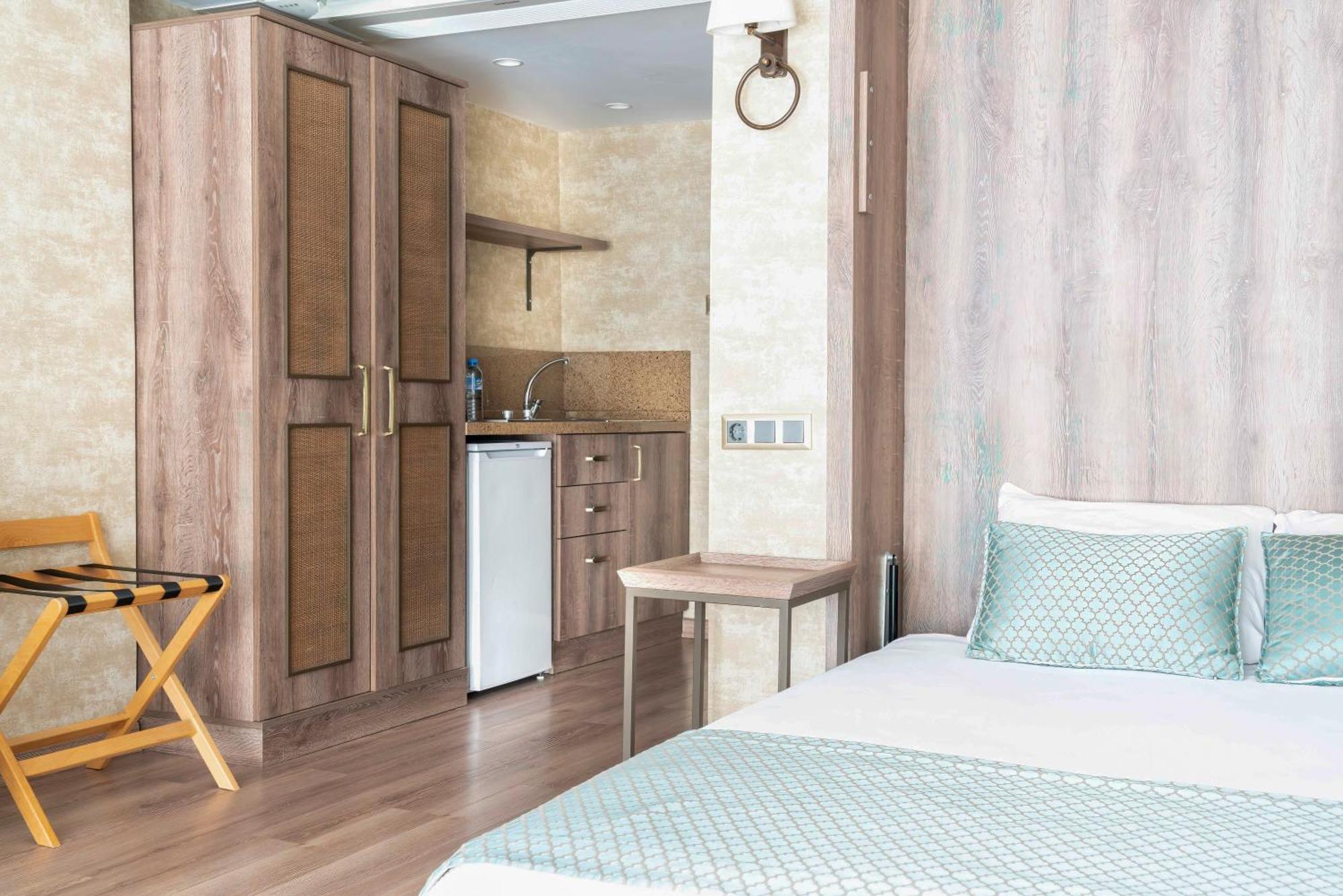 Castle Franco Suites Κωνσταντινούπολη Εξωτερικό φωτογραφία