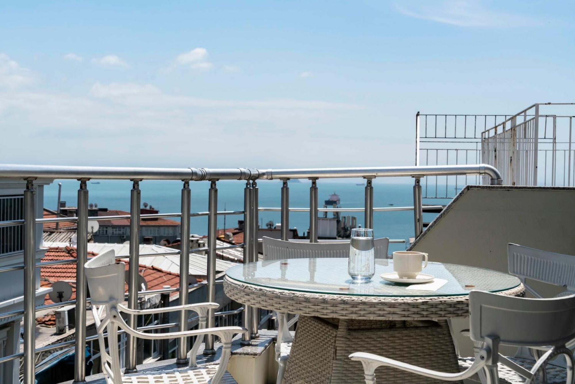 Castle Franco Suites Κωνσταντινούπολη Εξωτερικό φωτογραφία