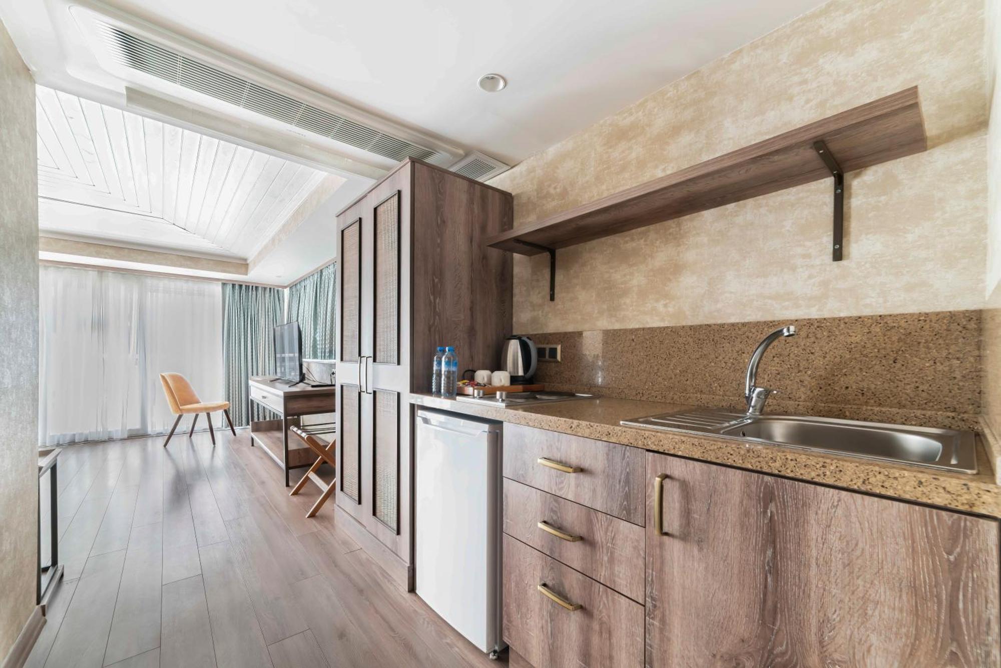 Castle Franco Suites Κωνσταντινούπολη Εξωτερικό φωτογραφία