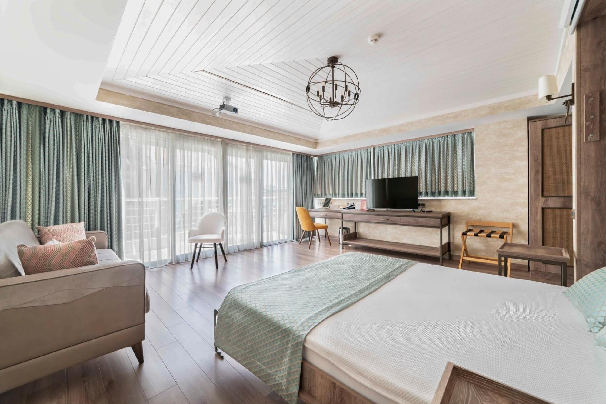 Castle Franco Suites Κωνσταντινούπολη Εξωτερικό φωτογραφία